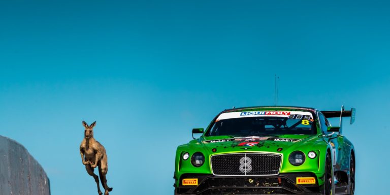 B12hr - Kangaroo and Bentley Racing Continental GT3 #8 | © Bentley