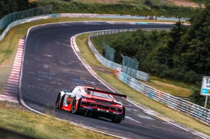 P4 - Carcollection R8 #32 - Rast, Frijns, Müller | © Audisport