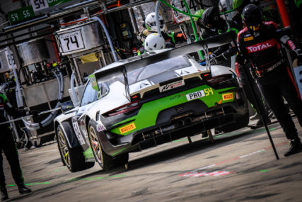 IMOLA P11 overall Dinamic #54 - Matteo Cairoli, Christian Engelhart, Sven Müller | © GTworldChEu