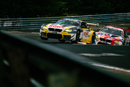 NLS3 P12 #98 - ROWE Racing BMW - Nick Yelloly, Alexander Sims | © Michele Scudiero