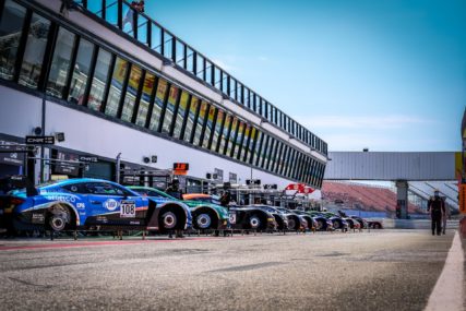 Misano Pitlane - waiting GT3 Racecars | © GTworldChEU