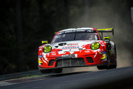 P10 Frikadelli Racing 911 #31 - Maxime Martin, Kevin Estre, Michael Christensen, Jeroen Bleekemolen | © Porsche