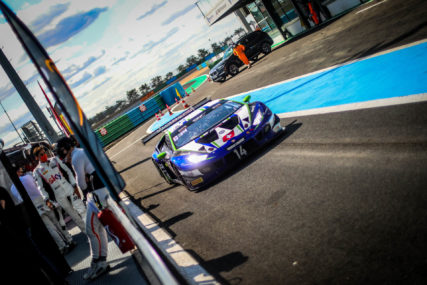 GTworldChEu Magny-Cours overall P2 R1 - Emil-Frey Huracan #14 - Mikael Grenier, Norbert Siedler | © SRO / 21Creation
