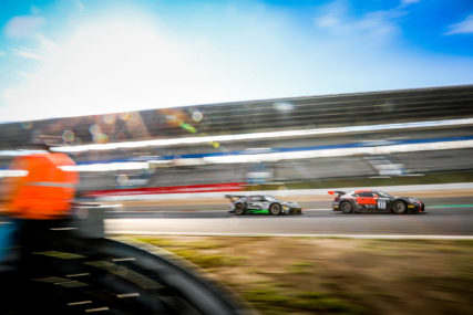 Nürburgring 6h P10 Silver - Tech1Racing RCF #15 - Thomas Neubauer, Timothe Buret, Aurelien Panis | © 21Creation