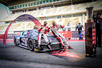 GTWCE Sprint Cup overall Champions 2020 - Dries Vanttor & Charles Weerts | © SRO