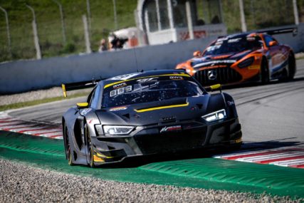 GTworldCh Sprint Cup Finale Race 2 Winner - Attempto R8 #66 - Nicolas Schöll, Frederic Vervisch | © SRO