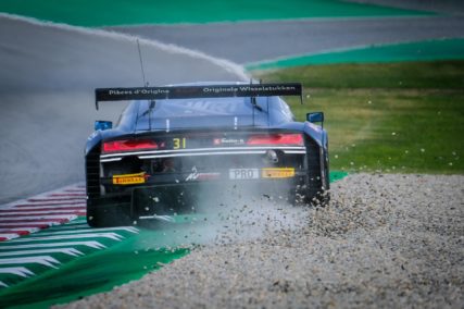 GTworldCh Sprint Cup Finale Race 3 P4 - WRT Audi #31 - Ryuichiro Tomita, Kelvin van der Linde | © SRO