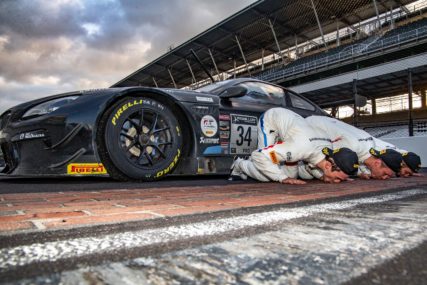 IntGTC Indy8H Winner - Walkenhorst BMW #34 - Augusto Farfus, Nick Catsburg, Connor de Phillippi | © SRO