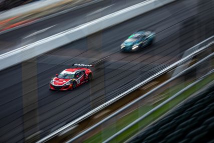 IntGTC Indy8H P7 - RacersEdge NSX #93 - Trent Hindman, Shelby Blackstock, Robert Megennis | © SRO