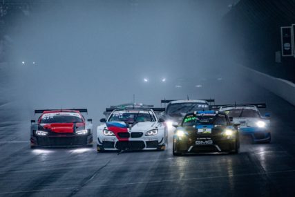 IntGTC Indy8H P2 - Walkenhorst BMW #35 - David Pittard, Martin Tomczyk, Nick Yelloly | © SRO