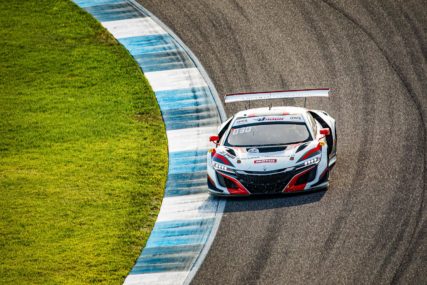 IntGTC Indy8H P3 - JAS Motorsport NSX #30 - Mario Farnbacher, Renger vd Zande, Dane Cameron | © SRO