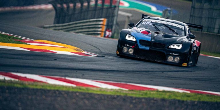 Kyalami9H 2020 - Winner - Walkenhorst BMW #34 - Nick Catsburg, Augusto Farfus, Sheldon vd Linde | © Chris Lazenby