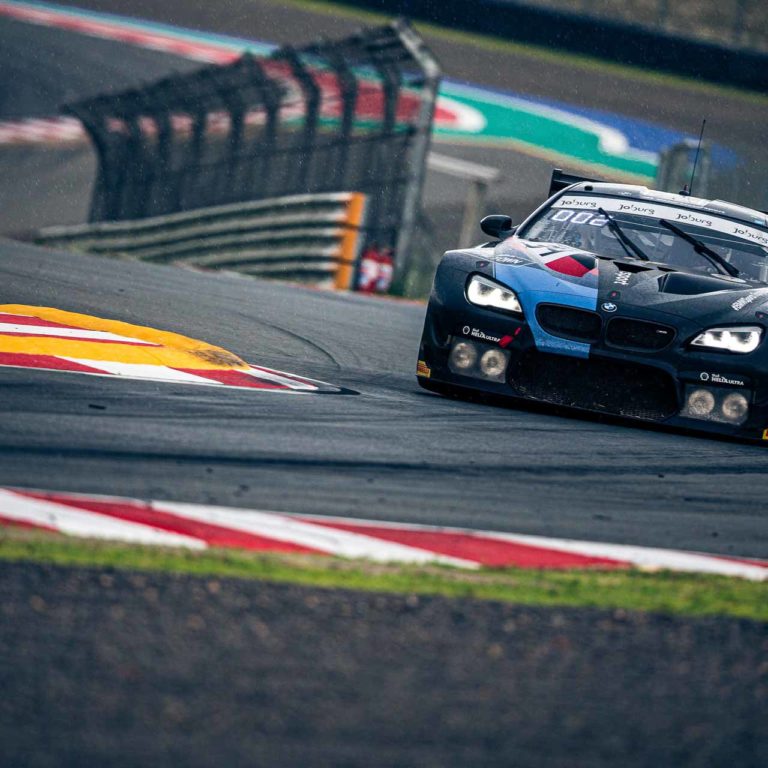 Kyalami9H 2020 - Winner - Walkenhorst BMW #34 - Nick Catsburg, Augusto Farfus, Sheldon vd Linde | © Chris Lazenby