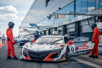 Kyalami9H 2020 - Polesitter & P4 - JAS Motorsport NSX #30 - Bertrand Baguette, Renger vd Zande, Mario Farnbacher | © Chris Lazenby