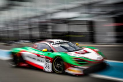 Magny-Cours P4 Race II Jota #38 - Oliver Wilkinson, Ben Barnicoat | © 21 Creation