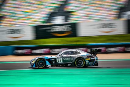 Magny-Cours Winner SC Race II CMR #107 - Konstantin Tereschenko, Jim Pla | © SRO