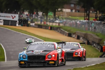 Both CMR Racing Bentley Continental GT3 #108 and #107 | © SRO