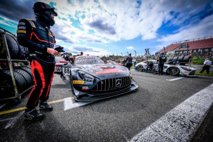 DNF Race II #88 - Timur Boguslavskiy, Raffaele Marciello | © SRO