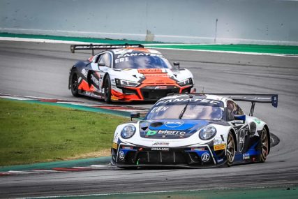 P2 overall Race - Dinamic 911 #54 - Bachler/Engelhart/Cairoli | © SRO