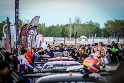 Starting Grid - Barcelona 2021 | © SRO