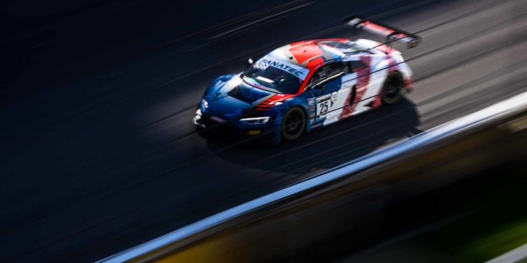 INDY8H Winner 2021 - Haase, Niederhauser, Winkelhock #25 | © SRO