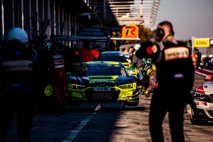 NLS9 21 - DNF - Phoneix R8 #11 - Kimi Schramm, Jakub Giermaziak | © Chris Frays