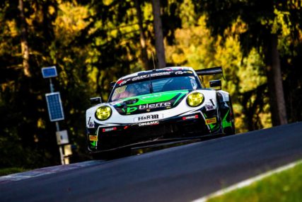 NLS9 21 - DNF - Dinamic #38 - Michele Beretta, Adrien De Leener, Matteo Cairoli | © Chris Frays