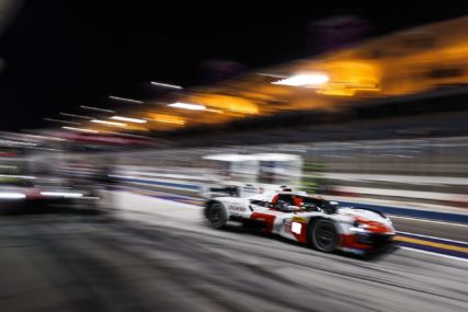 8hBahrain HC Winner #8 - S. BUEMI / K. NAKAJIMA / B. HARTLEY | © Toyota
