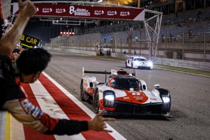8hBahrain HC Winner #8 - S. BUEMI / K. NAKAJIMA / B. HARTLEY | © Toyota