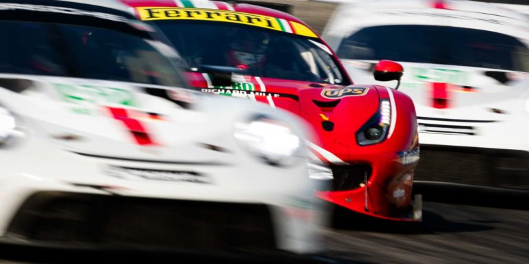 8hBahrain GTE PRO Fight #92 911RSR vs #51 Ferrari | © Ferrari