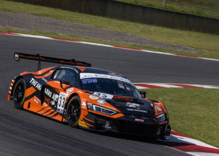 kyalami9h 21 - Pro-Am Winners: Mark Patterson, Thierry Vermeulen, Michael Markussen | © AUDIsport
