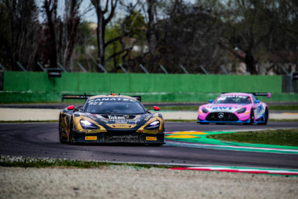 P5 #111 McLaren 720 #111 - Christian KLIEN, Vincent ABRIL, Dennis LIND | © SRO