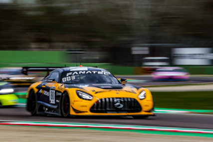 P2 AKKODIS ASP AMG #88 - Raffaele MARCIELLO, Daniel JUNCADELLA, Jules GOUNON | © SRO