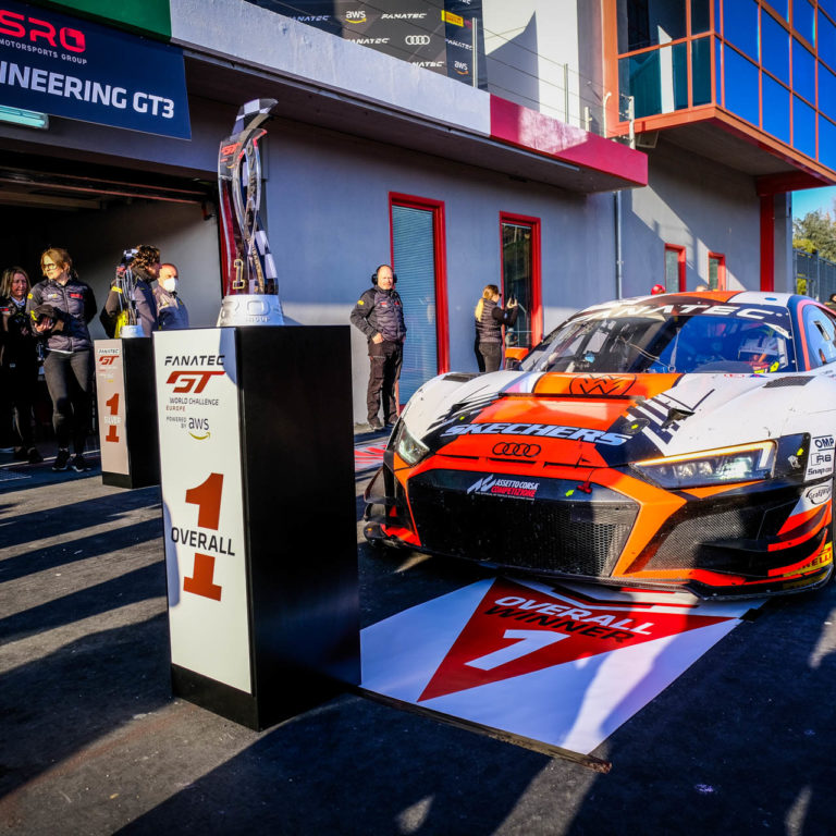 Imola Winner #32 - Vanthoor, Weerts, VD Linde | © SRO
