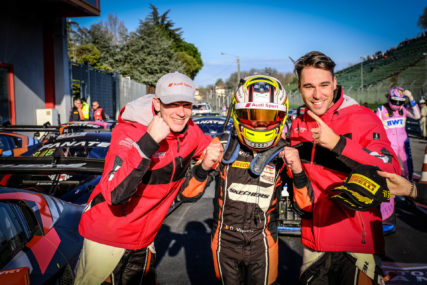 Imola Winner #32 - Vanthoor, Weerts, VD Linde | © SRO