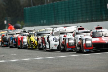 6hSPA - Red Flag Waiting Game | © Porsche