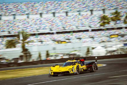 P3 GTP - #01 S. Bourdais / R. van der Zande / S. Dixon