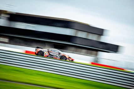 BritishGT - Donington Decider 2023 | © lazenbyvisuals
