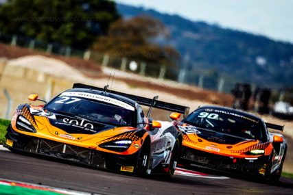 BritishGT - Donington Decider 2023 | © lazenbyvisuals